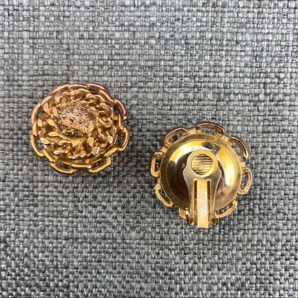 Vintage Gold/Copper Tone Chained Circles Clip Ons - Picture 5 of 6
